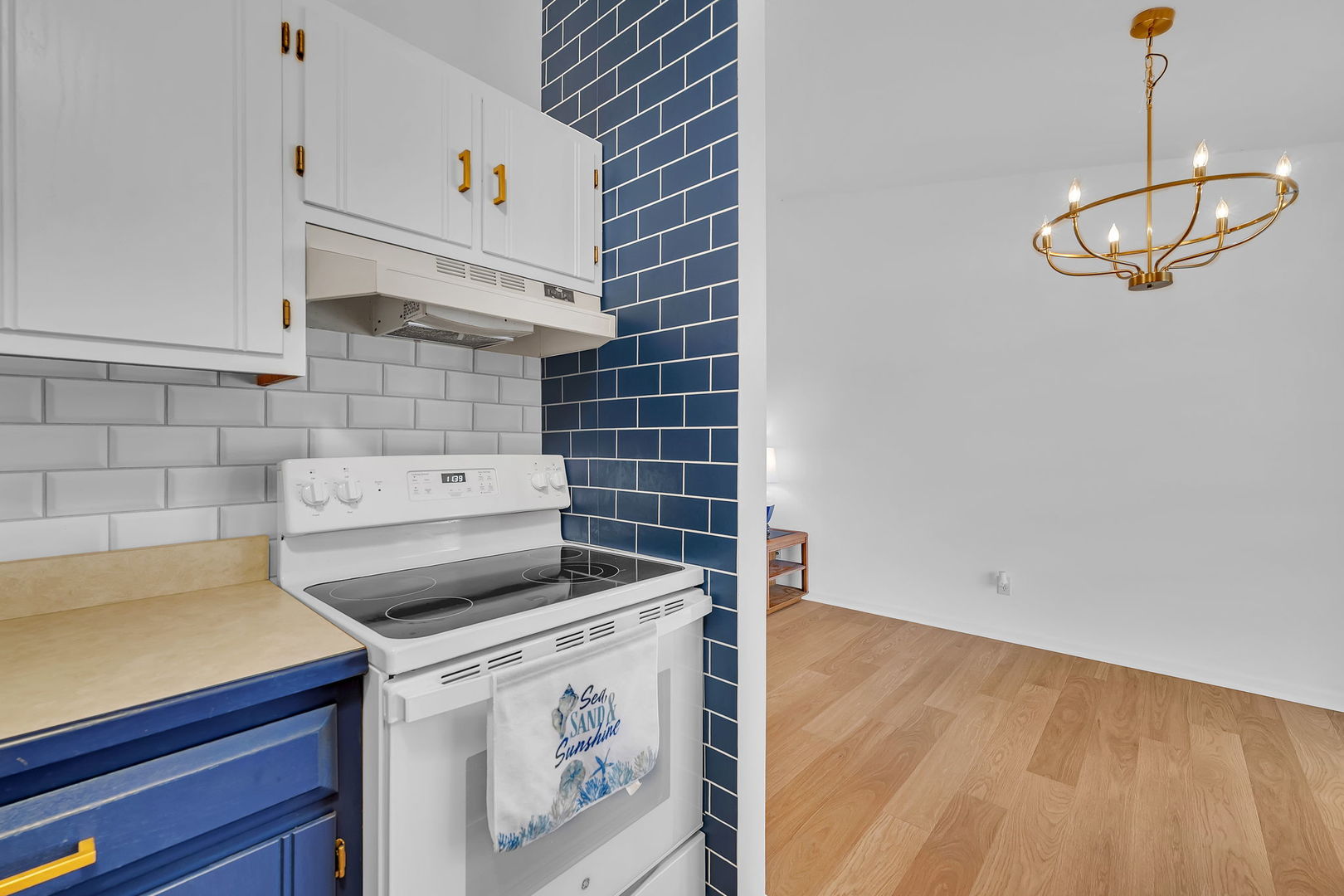 848 Lake Holiday Drive, Sandwich, IL 60548