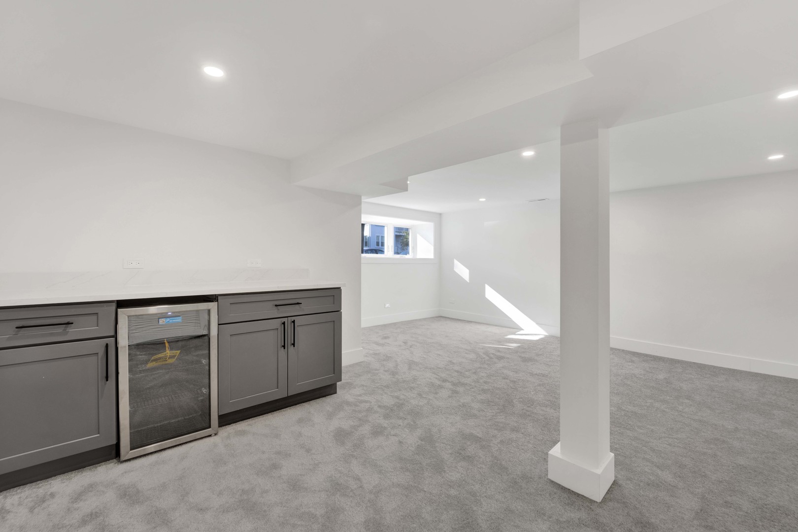 5844 W Leland Avenue, Chicago, IL 60630