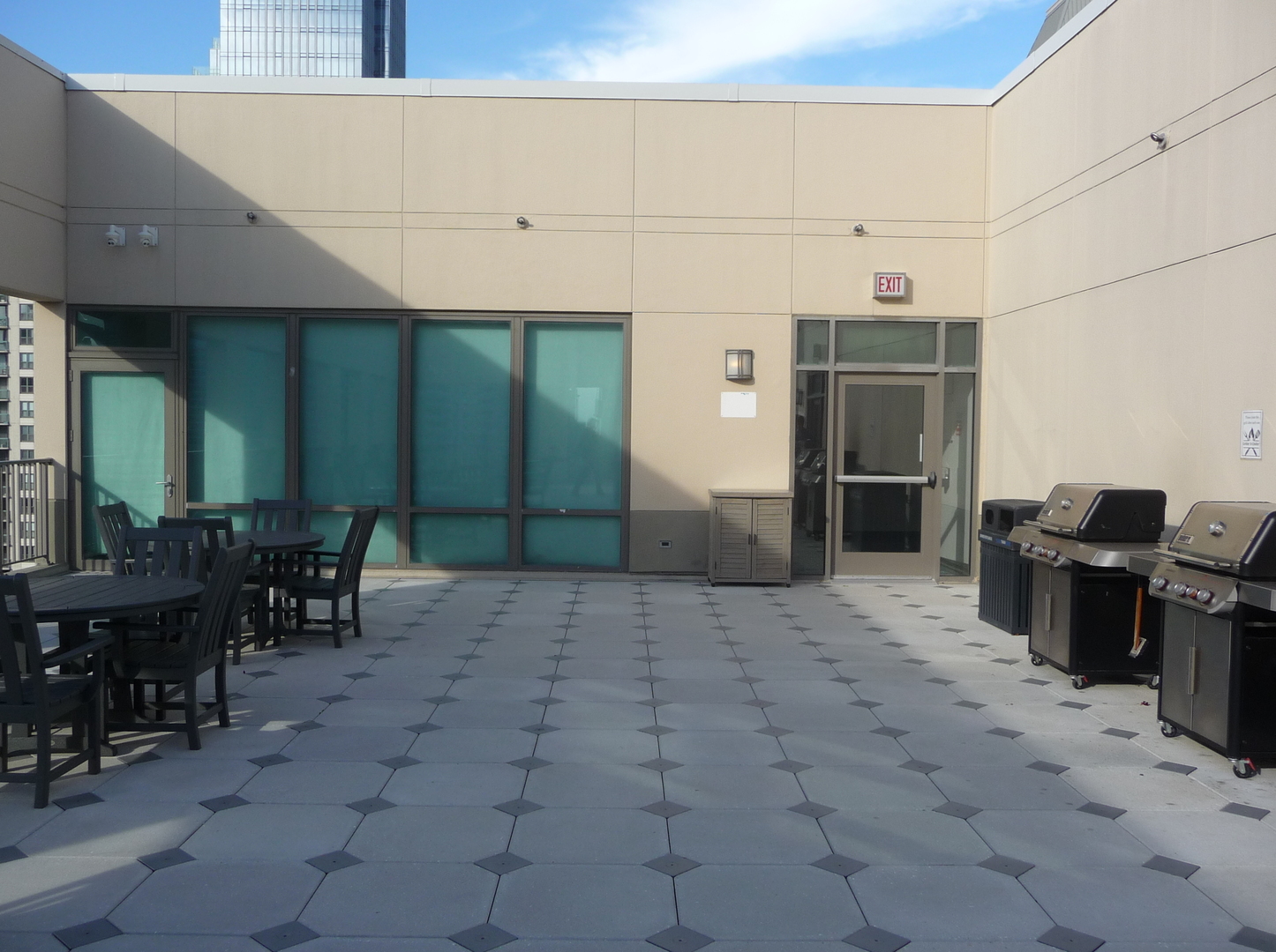 2 E ERIE Street #2204, Chicago, IL 60611