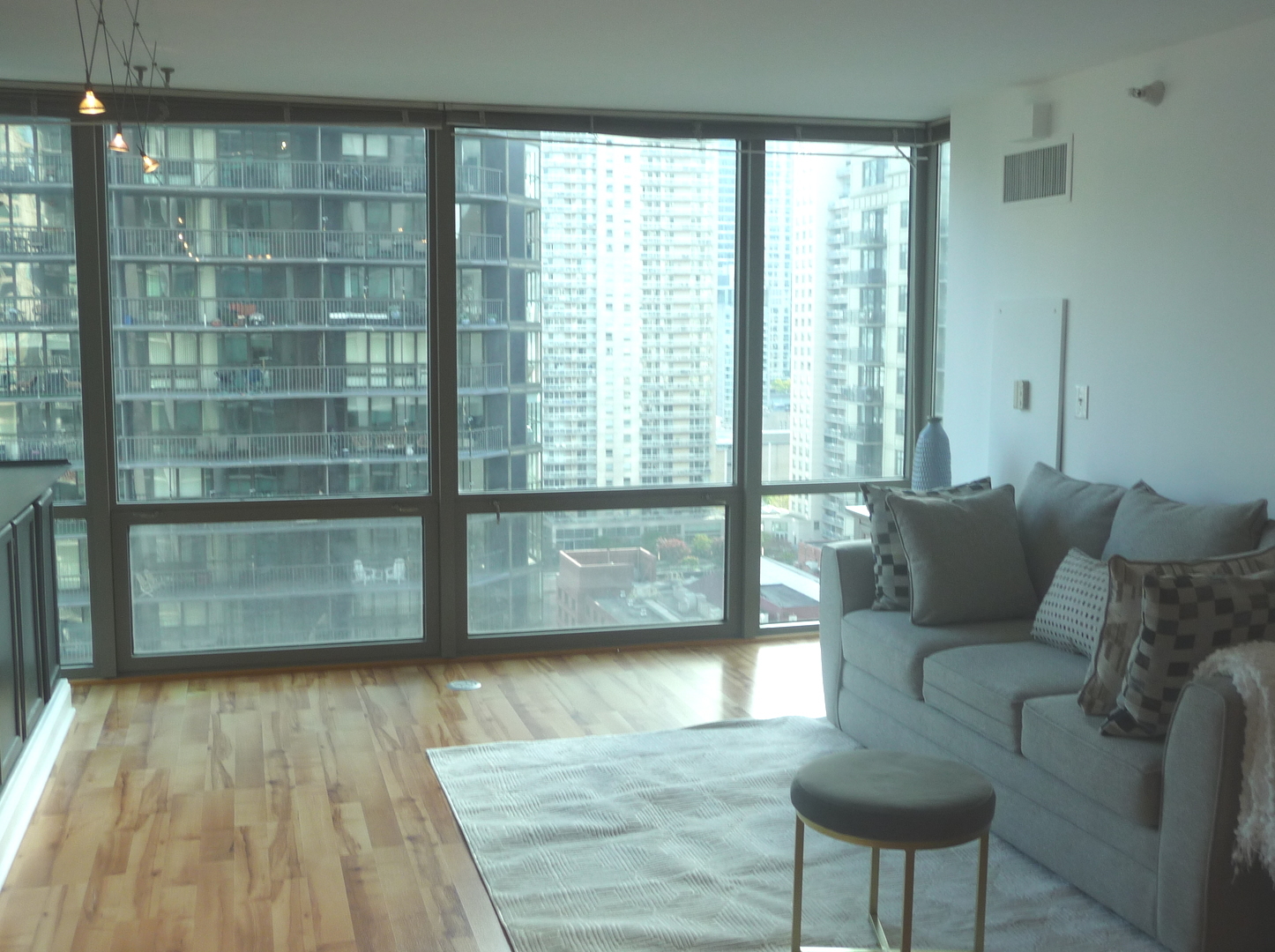 2 E ERIE Street #2204, Chicago, IL 60611