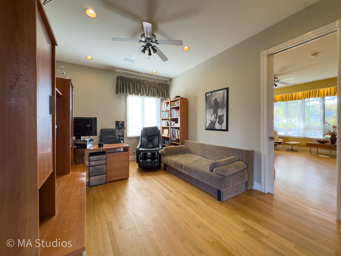 9237 Mason Avenue, Morton Grove, IL 60053