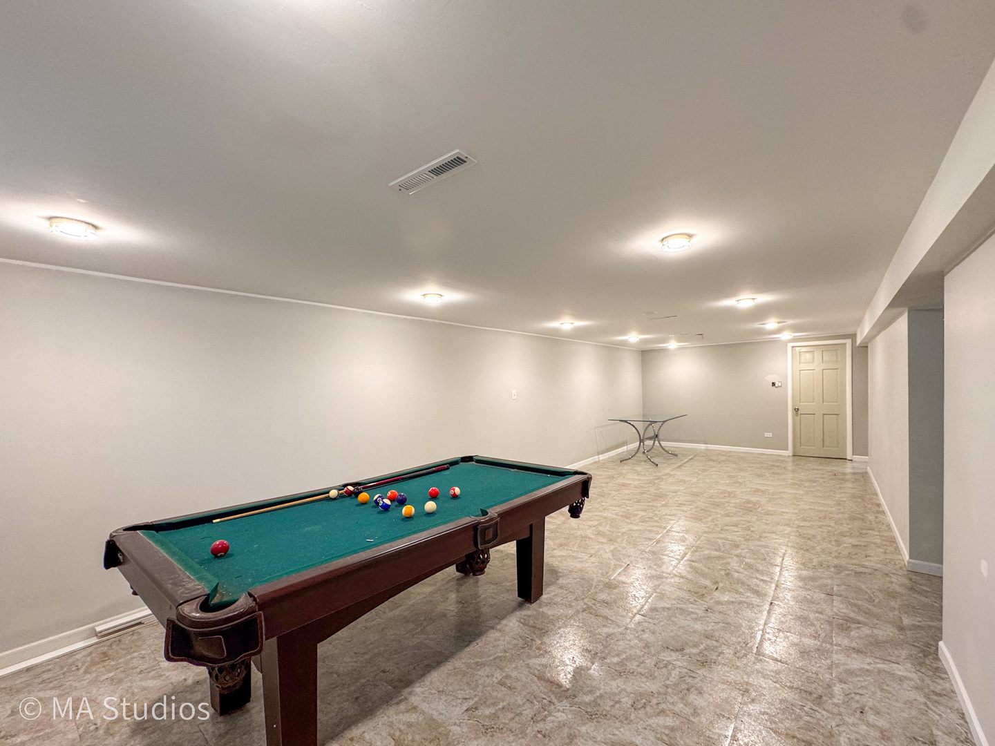 9237 Mason Avenue, Morton Grove, IL 60053