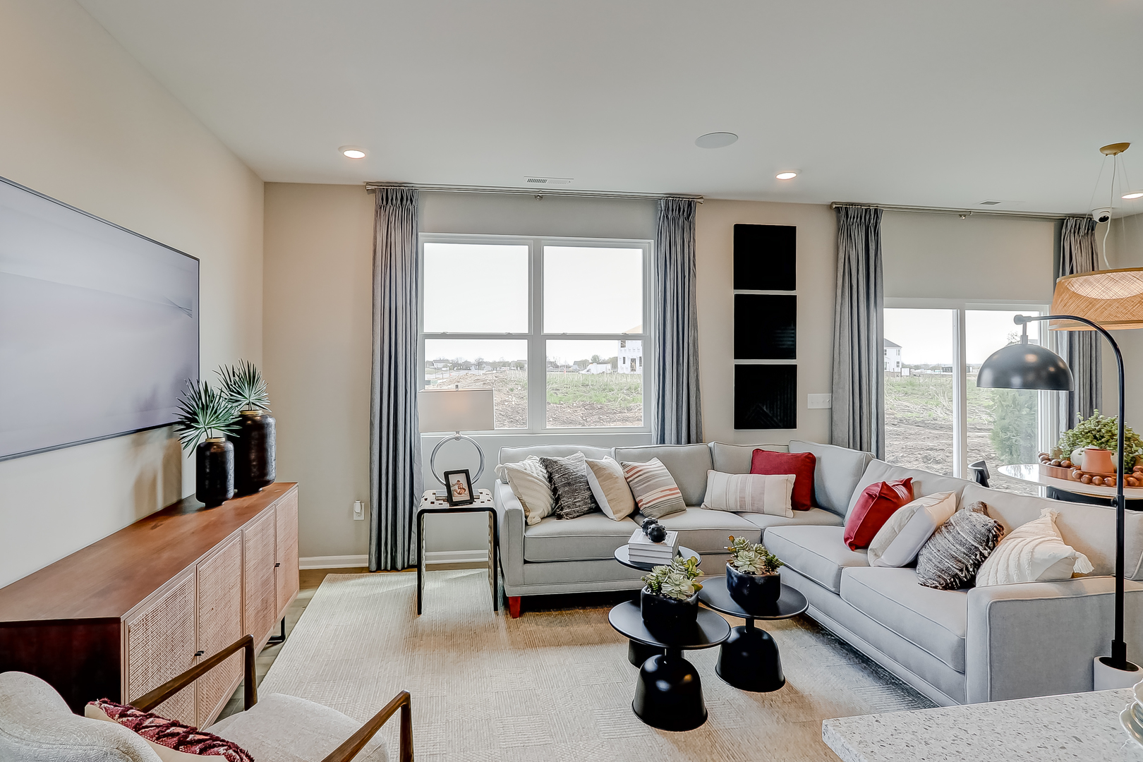 326 Kingsport Drive, South Elgin, IL 60177