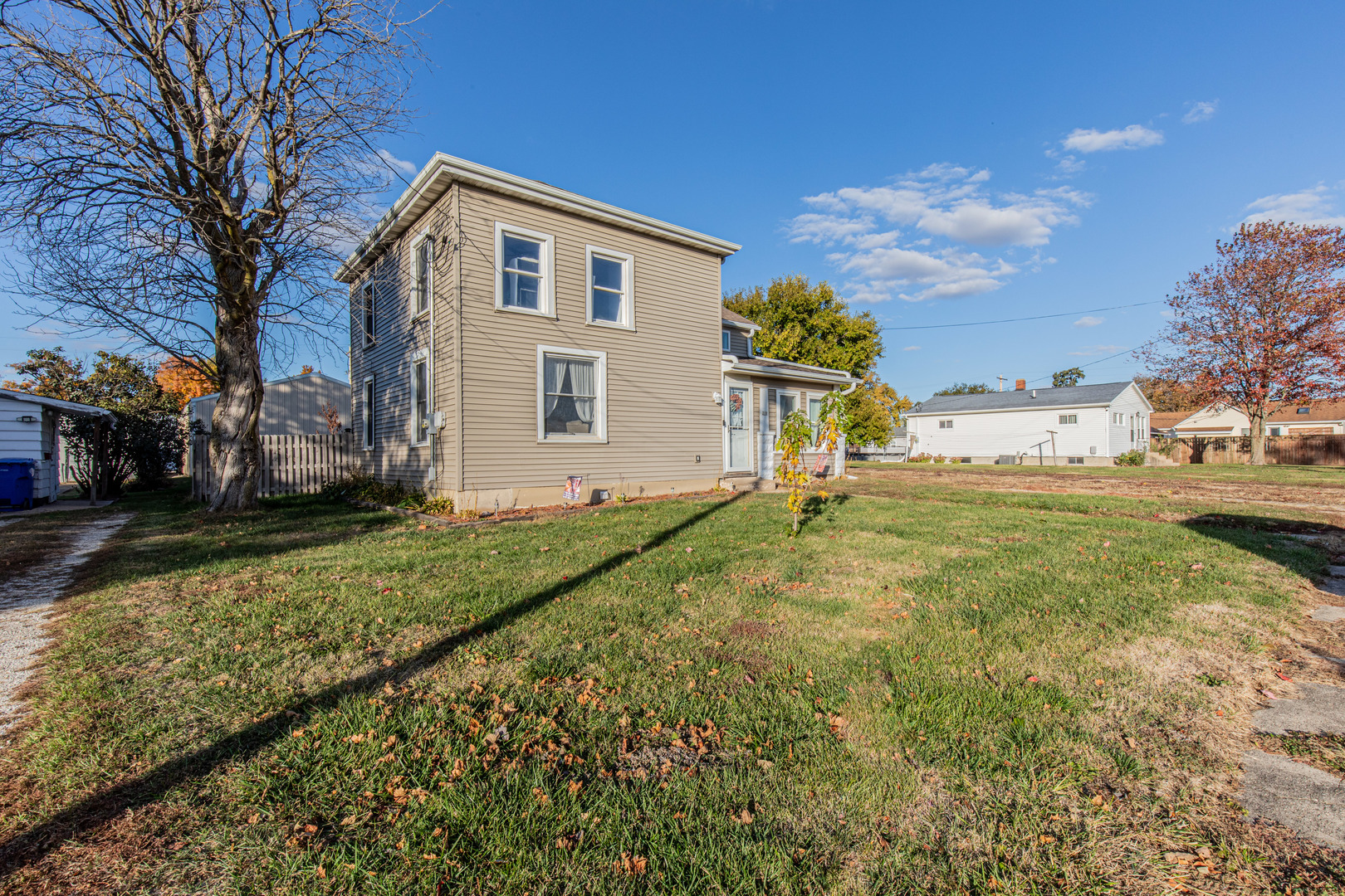 210 W 1st Street, Wyanet, IL 61379