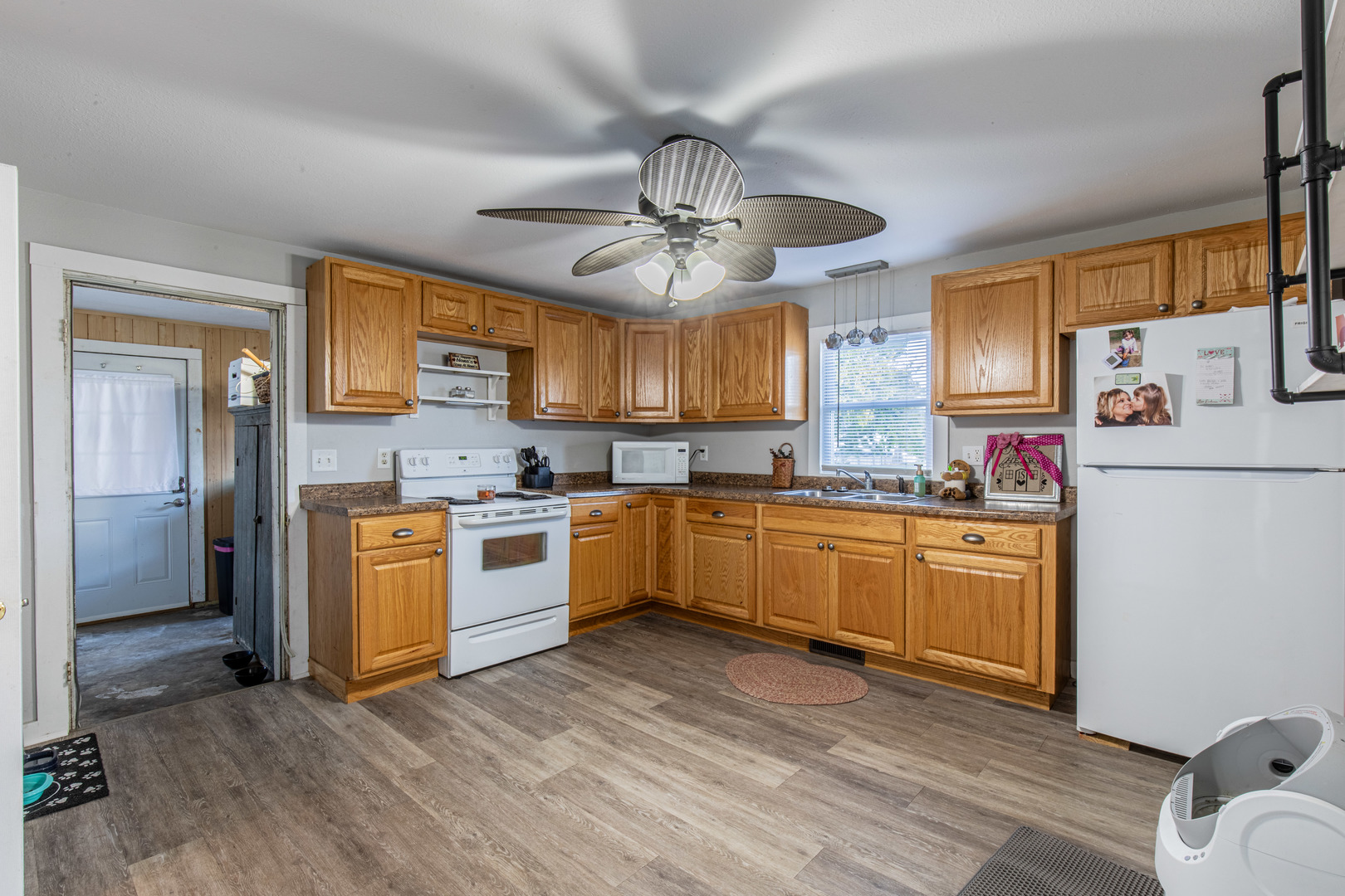 210 W 1st Street, Wyanet, IL 61379