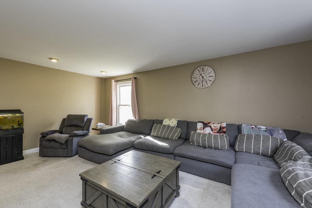 3482 Ellis Avenue, Gurnee, IL 60031