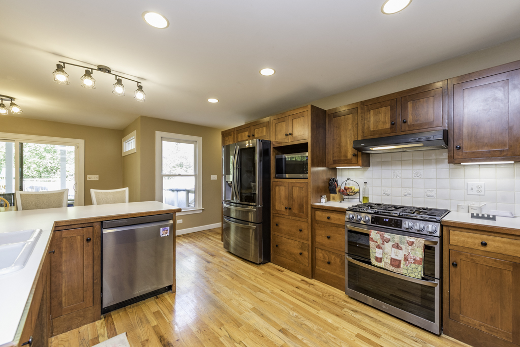 3482 Ellis Avenue, Gurnee, IL 60031