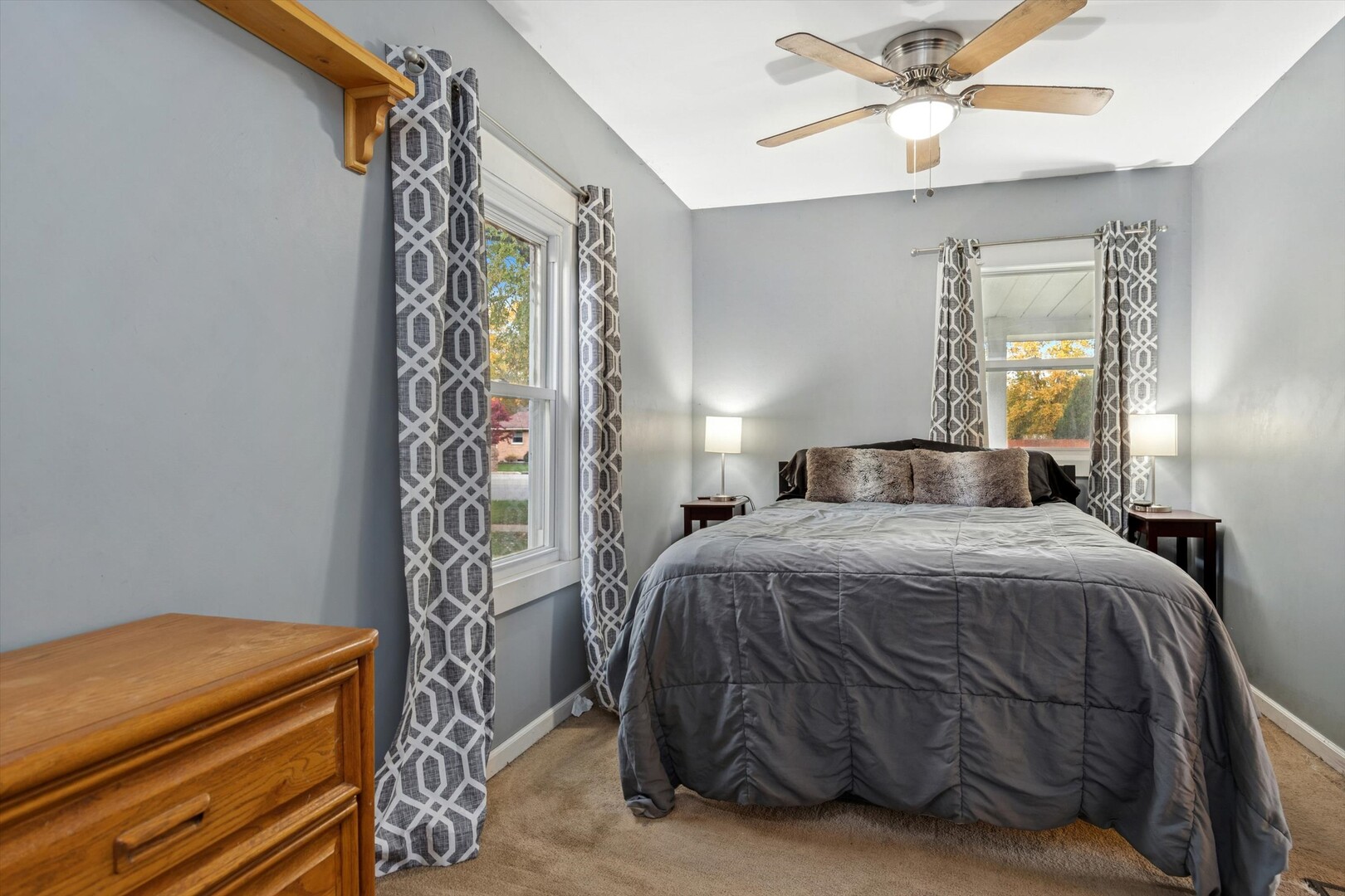 907 Maple Avenue, Lisle, IL 60532