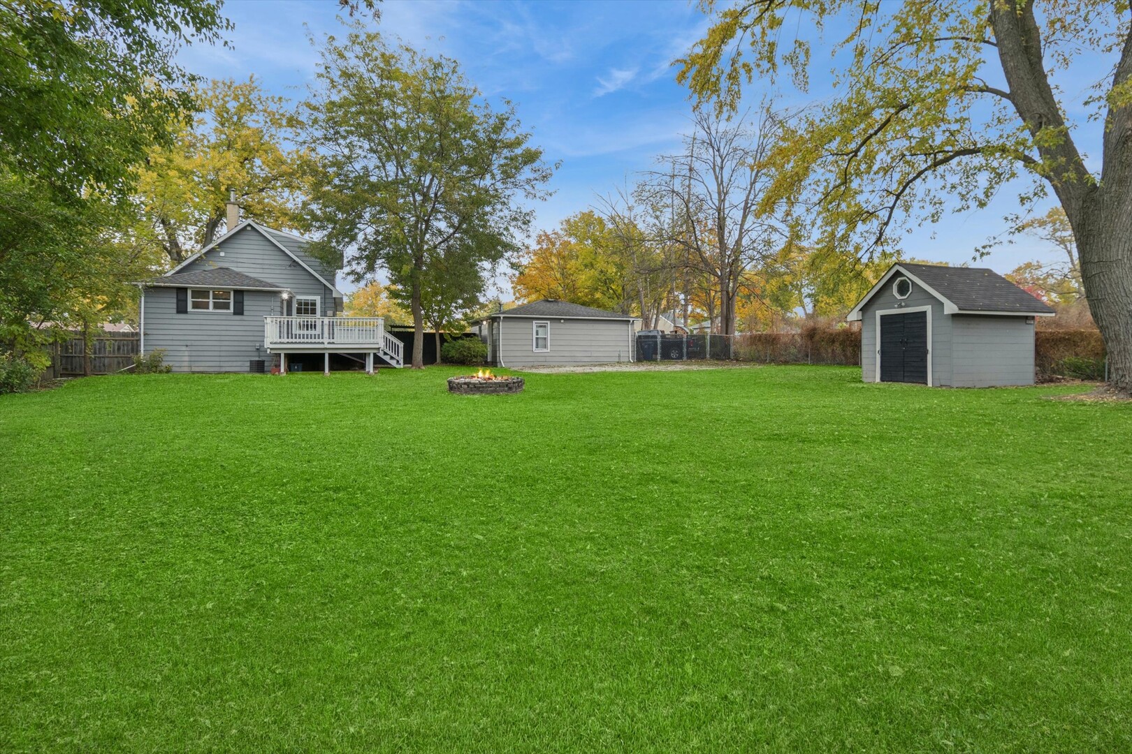 907 Maple Avenue, Lisle, IL 60532