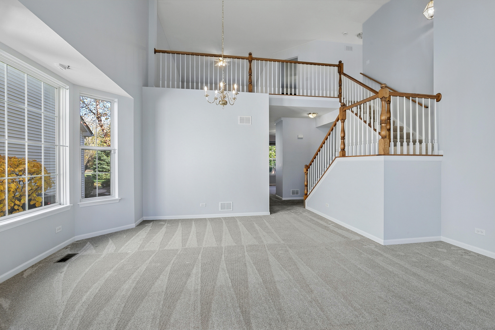 2325 Carillon Drive, Grayslake, IL 60030