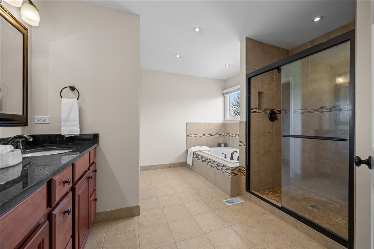 2538 Needham Court, Aurora, IL 60503