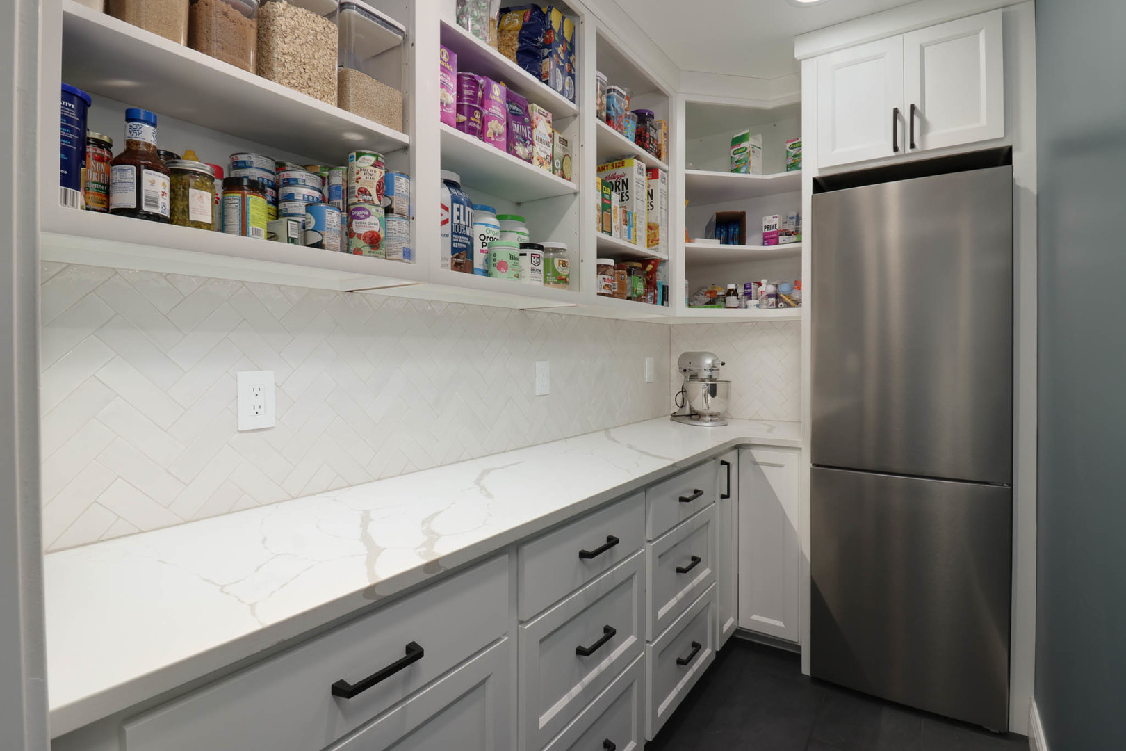 1908 Crimson Lane, Bloomington, IL 61704