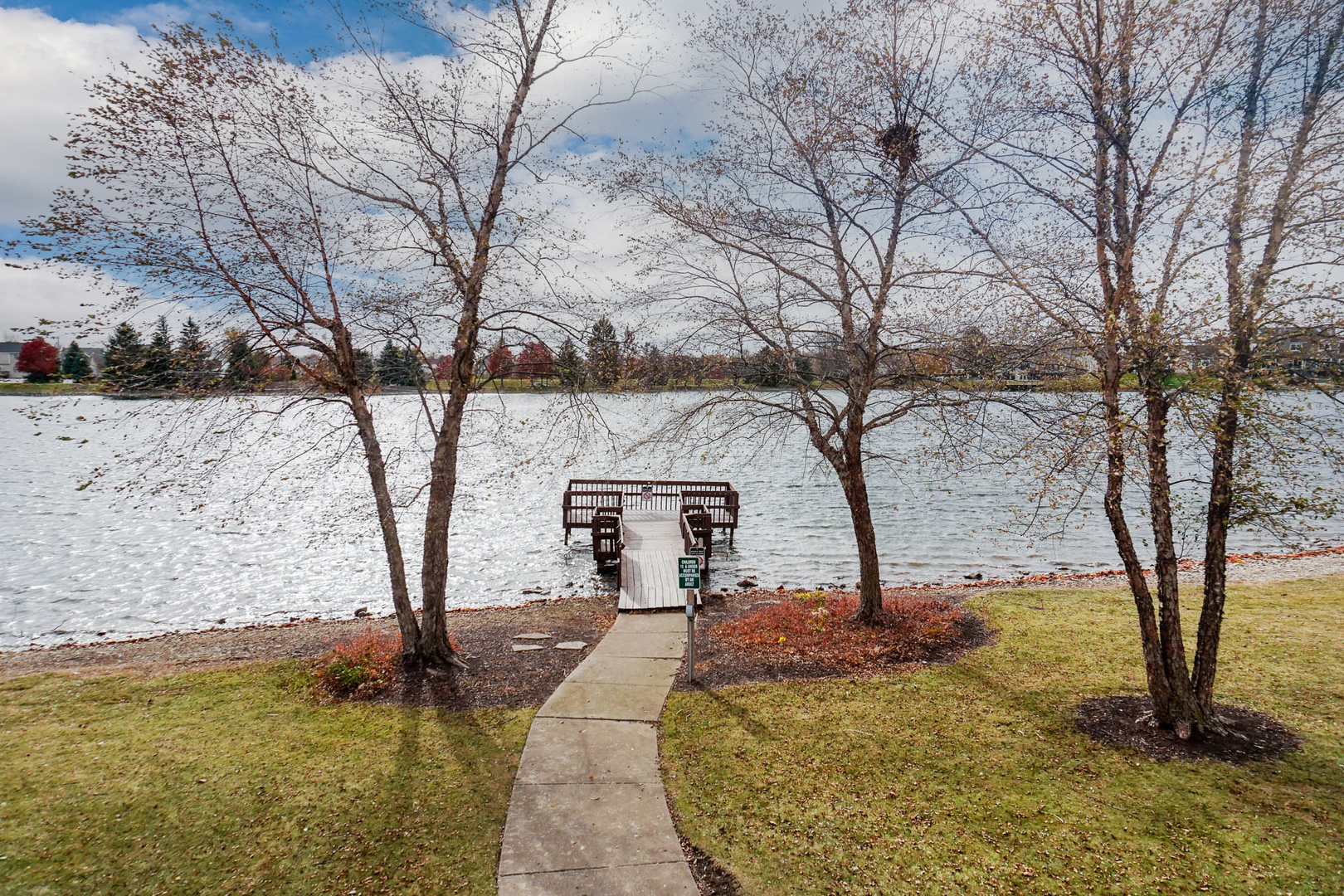 1908 Crimson Lane, Bloomington, IL 61704