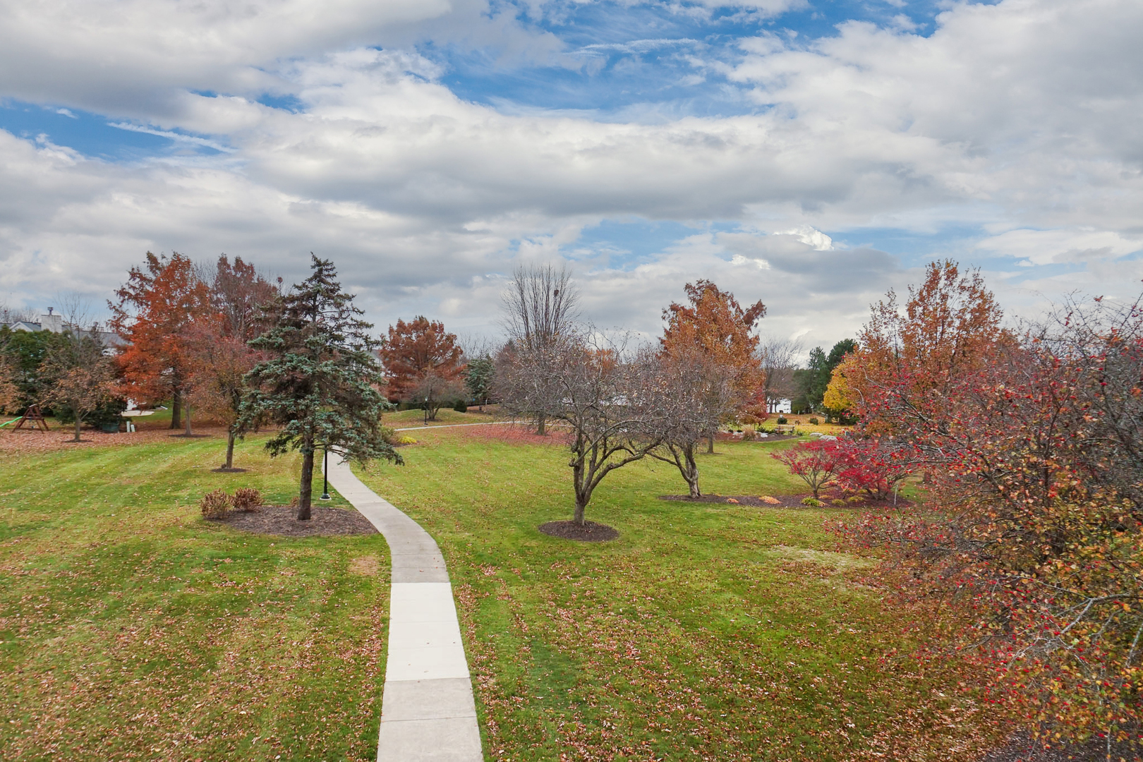 1908 Crimson Lane, Bloomington, IL 61704