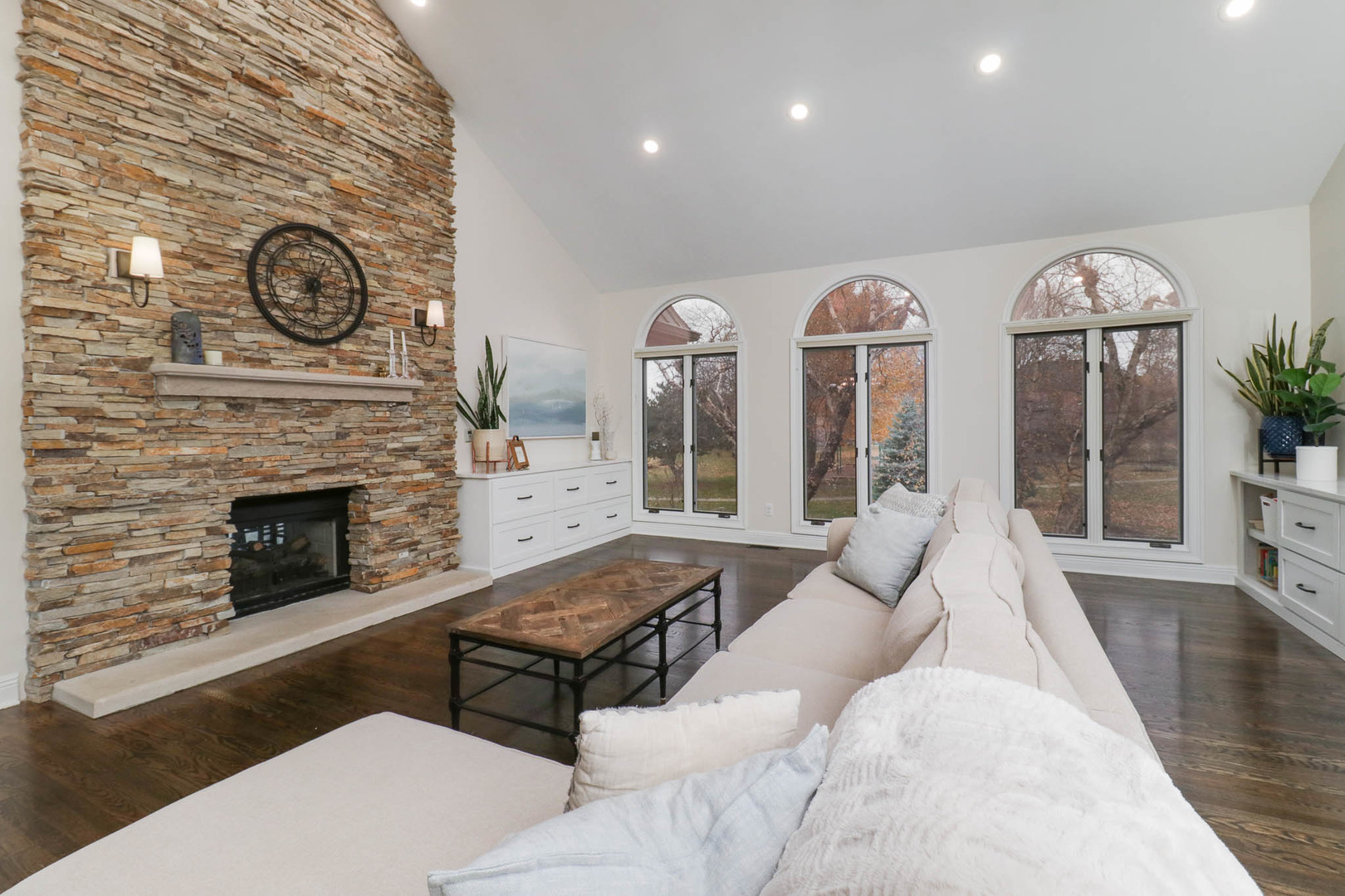 1908 Crimson Lane, Bloomington, IL 61704