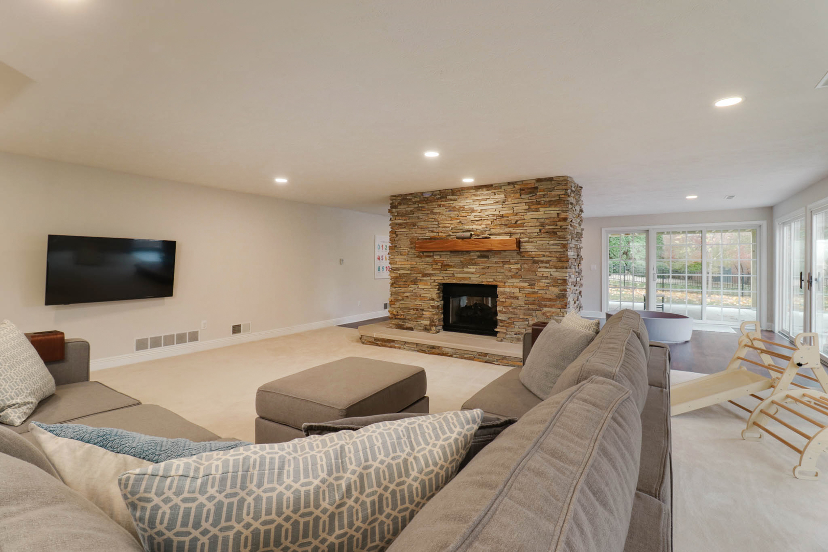 1908 Crimson Lane, Bloomington, IL 61704