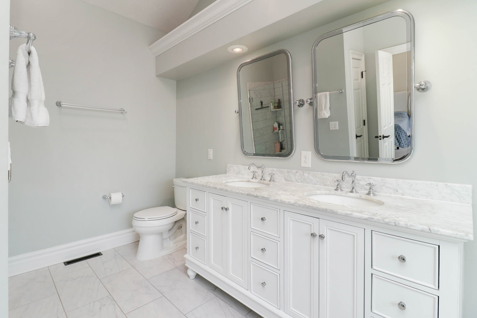 1908 Crimson Lane, Bloomington, IL 61704