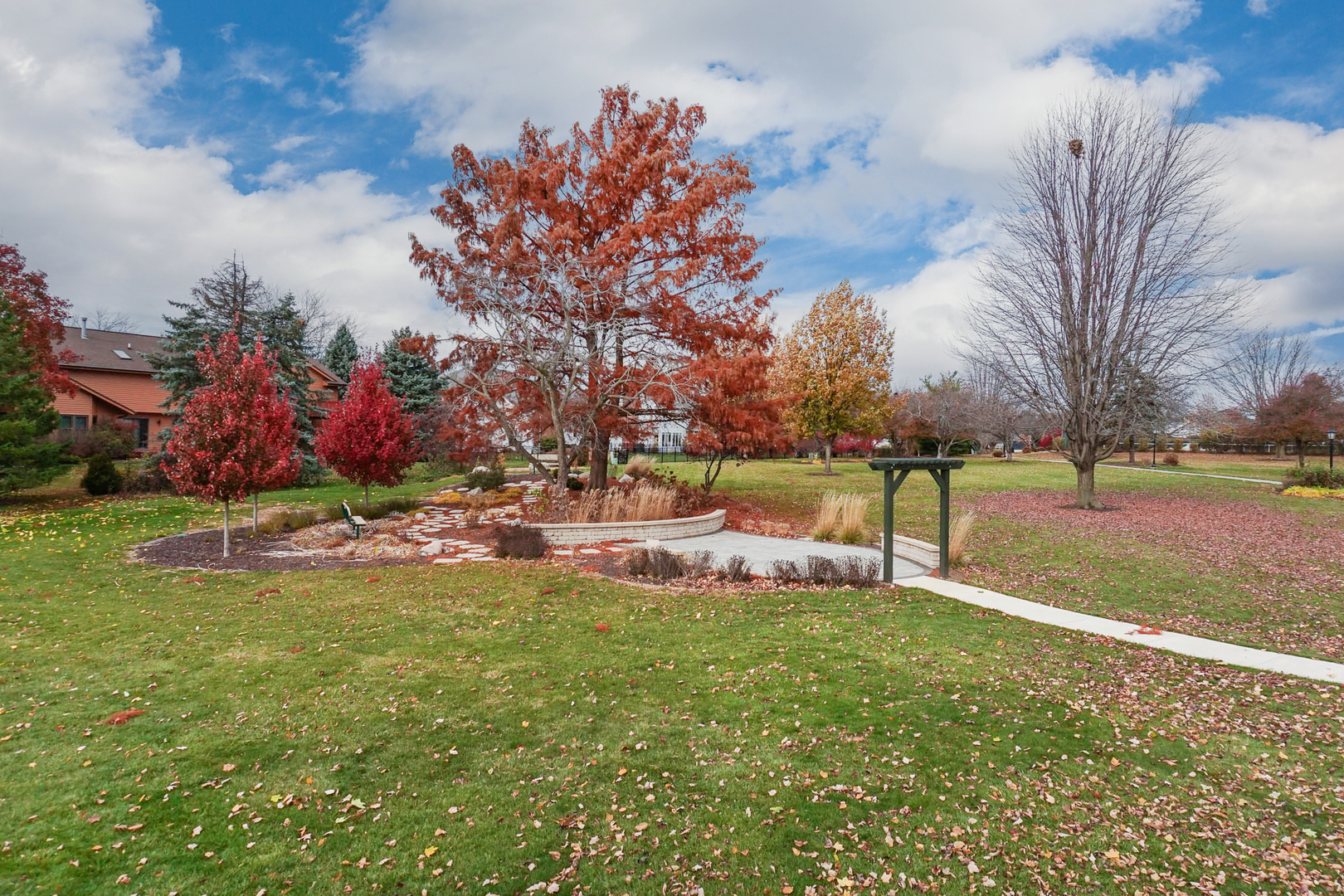1908 Crimson Lane, Bloomington, IL 61704