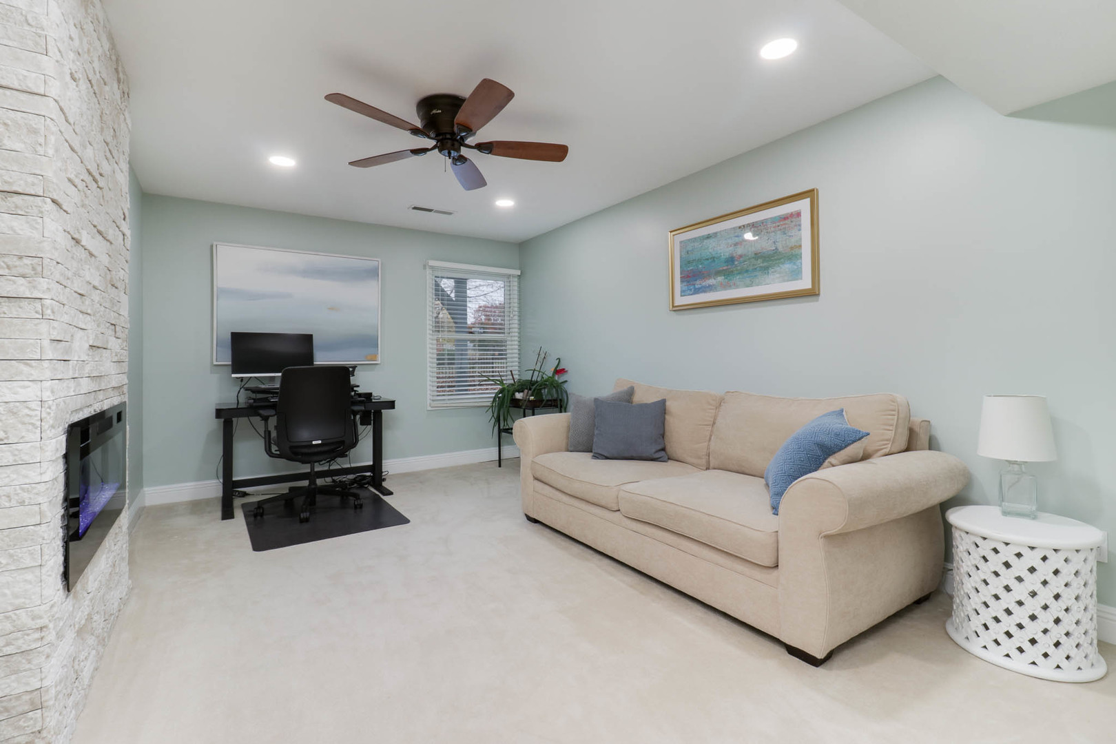 1908 Crimson Lane, Bloomington, IL 61704