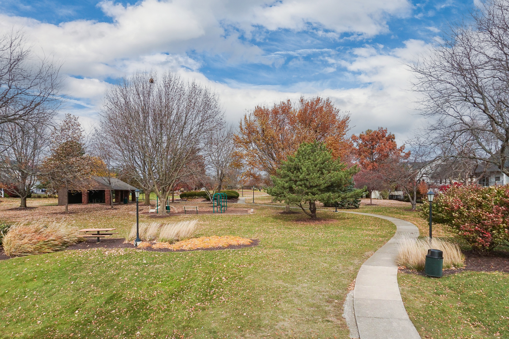 1908 Crimson Lane, Bloomington, IL 61704