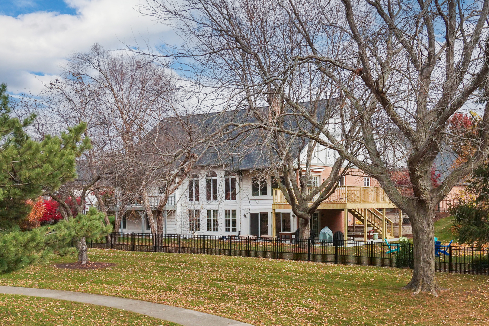1908 Crimson Lane, Bloomington, IL 61704