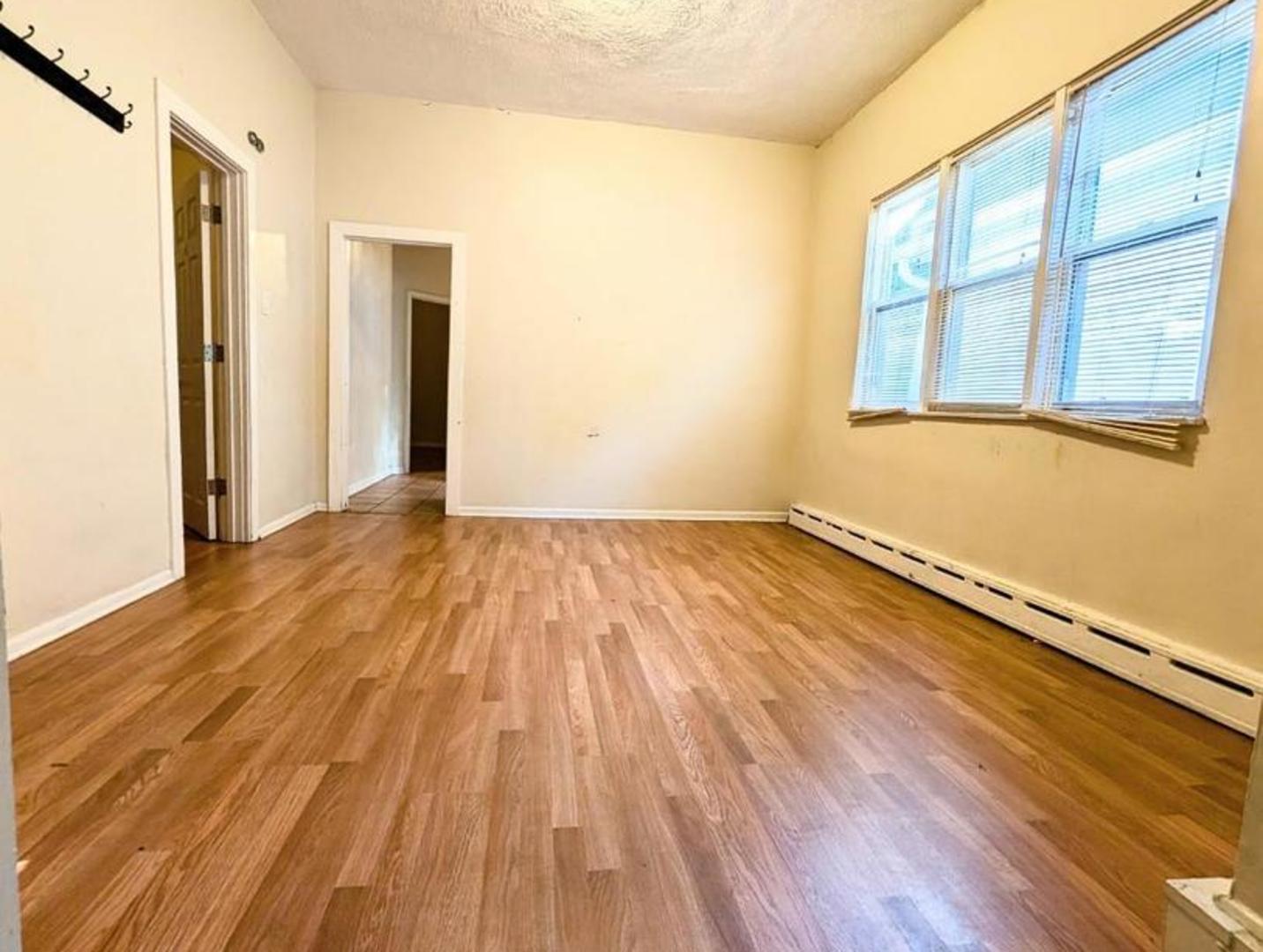 8125 S Escanaba Avenue #2, Chicago, IL 60617