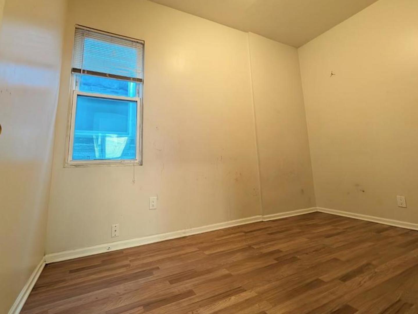 8125 S Escanaba Avenue #2, Chicago, IL 60617