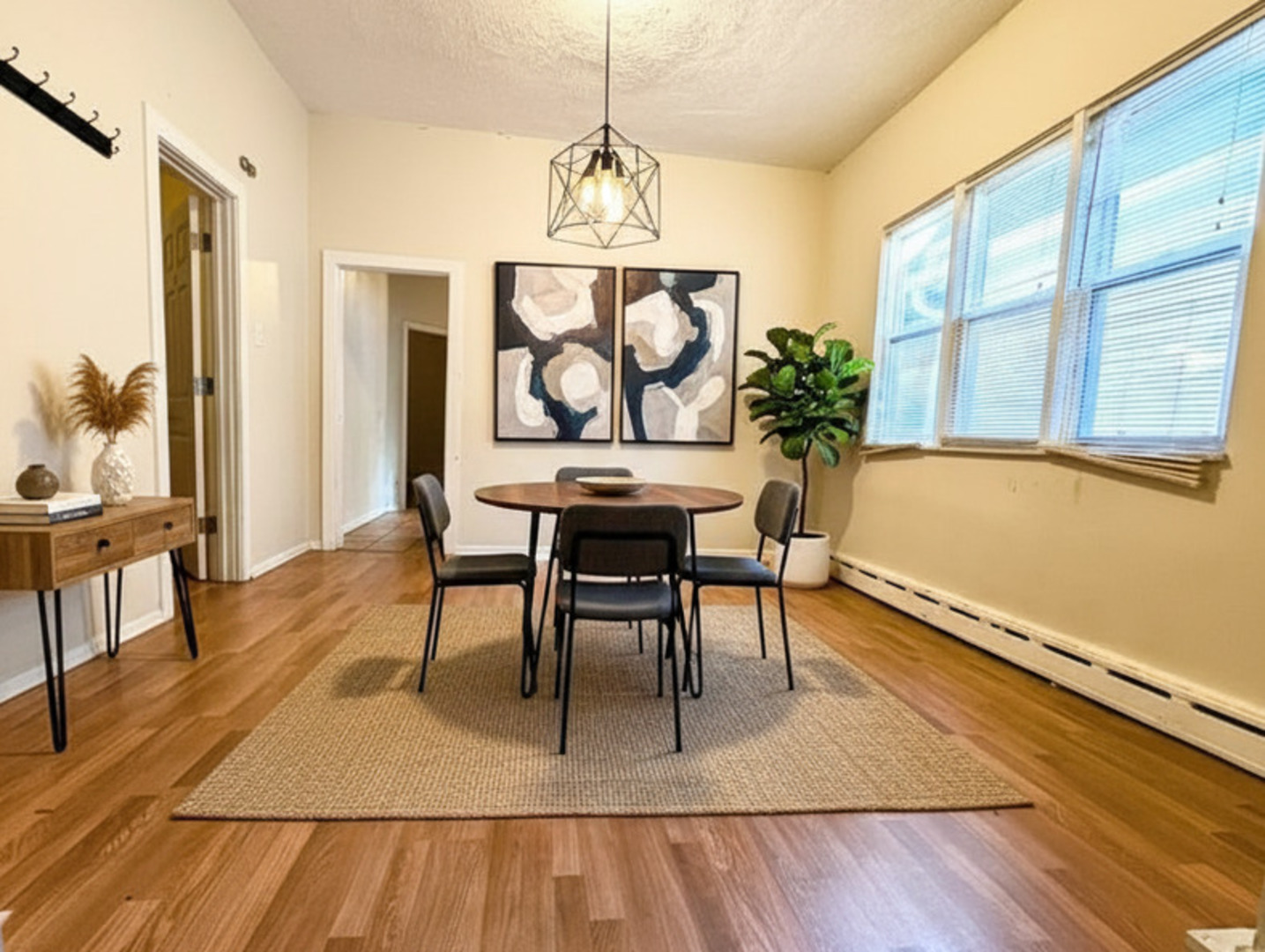 8125 S Escanaba Avenue #2, Chicago, IL 60617