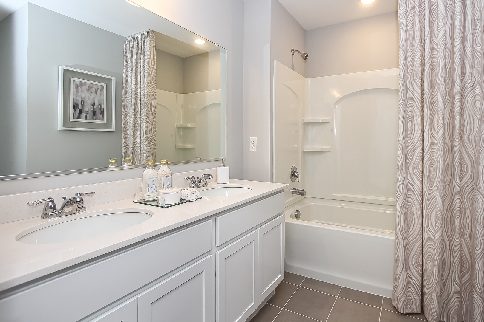 324 Kingsport Drive, South Elgin, IL 60177