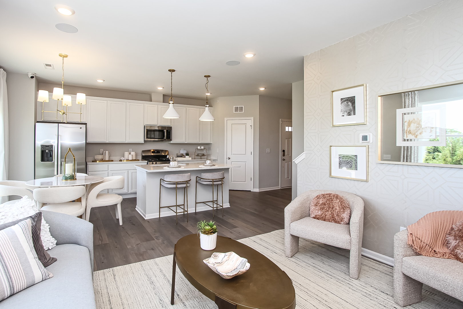 324 Kingsport Drive, South Elgin, IL 60177