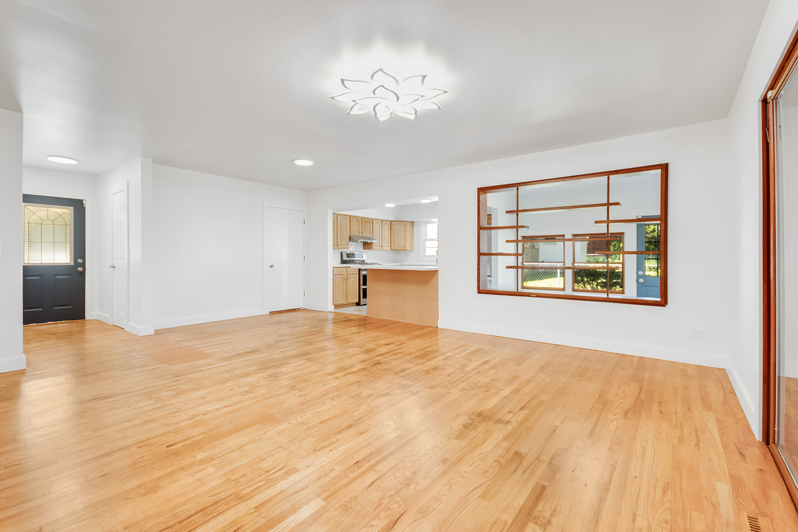 Crystal Lake, IL 60014