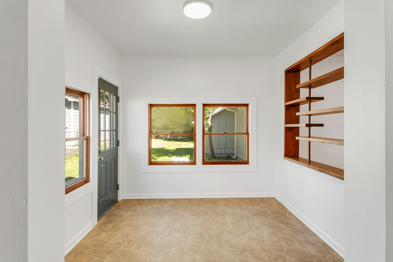 Crystal Lake, IL 60014