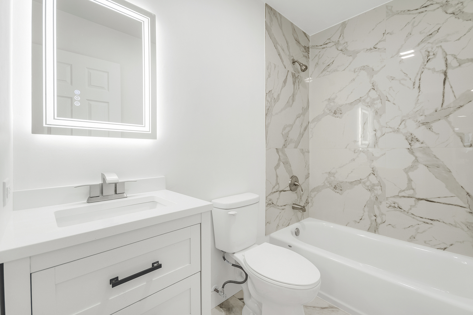 Crystal Lake, IL 60014