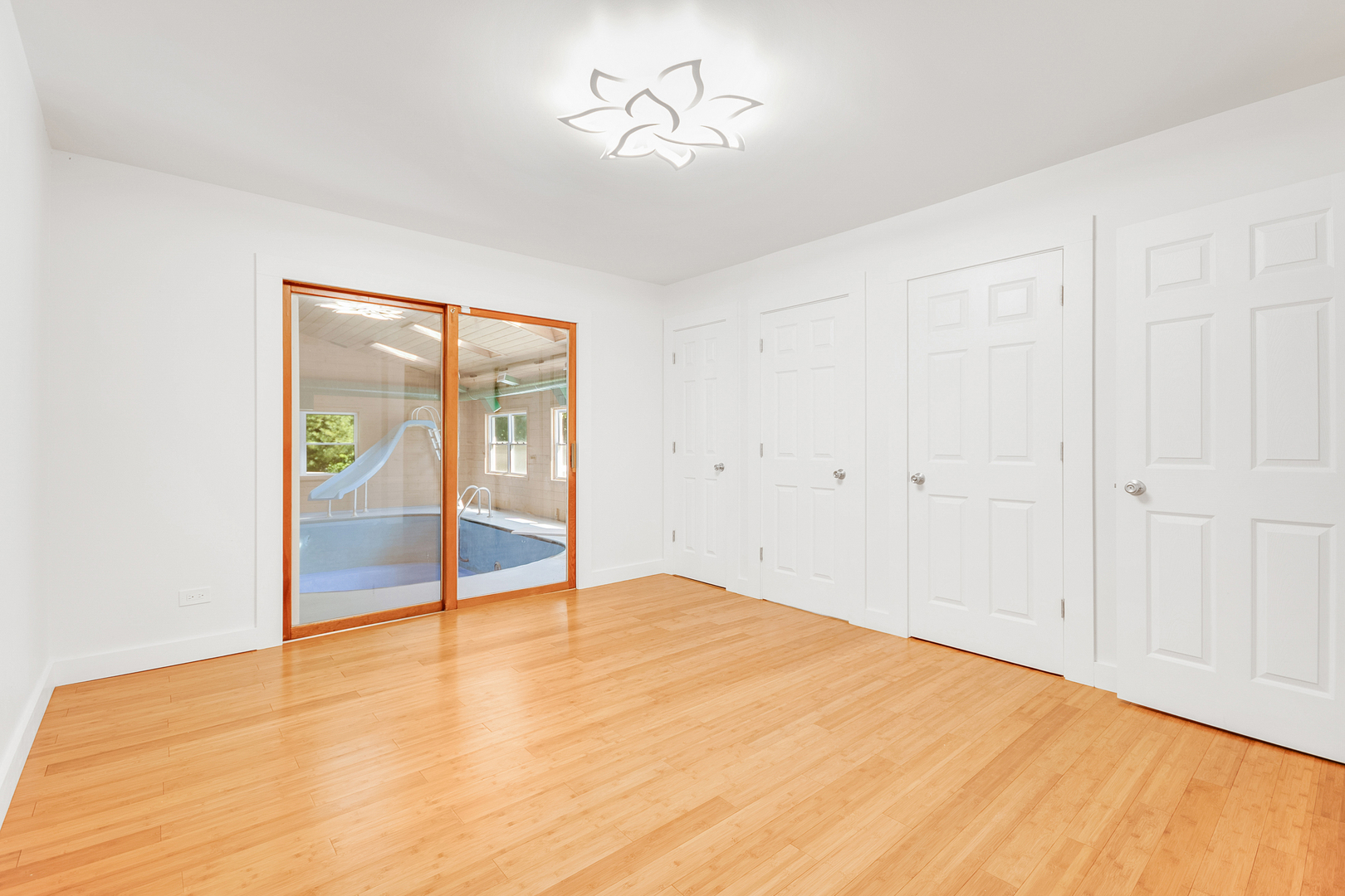 Crystal Lake, IL 60014