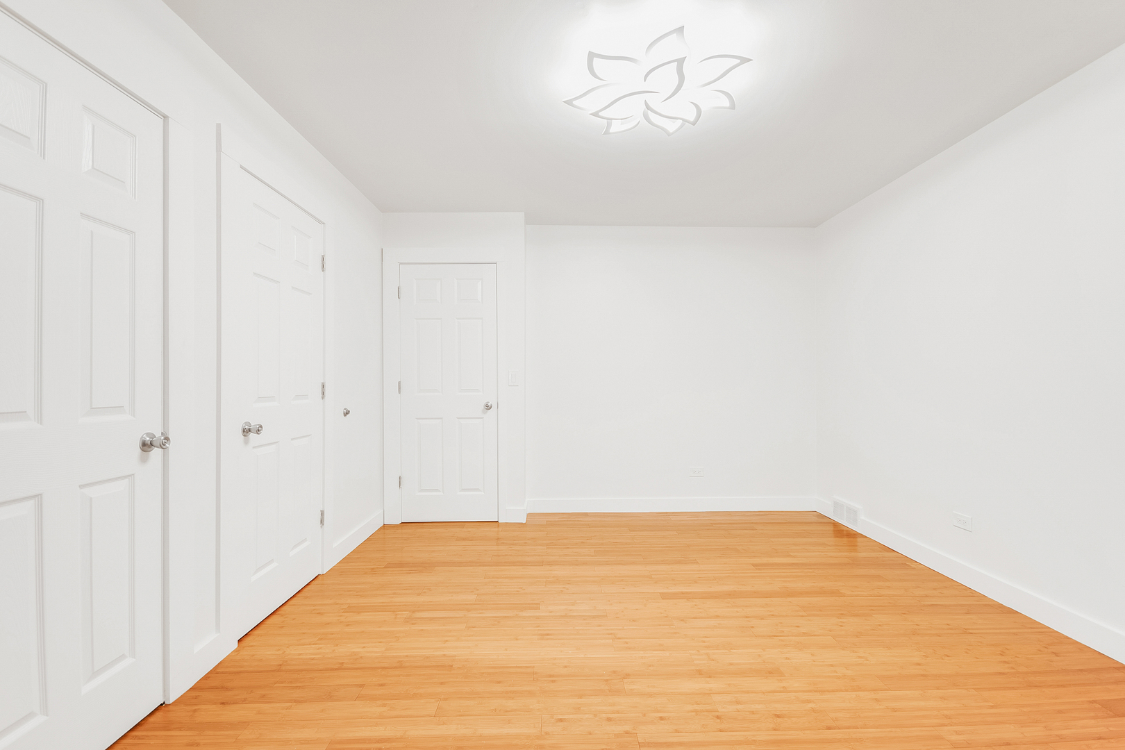 Crystal Lake, IL 60014