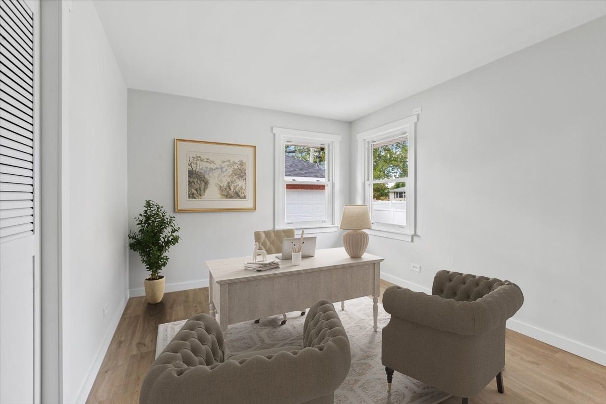 10206 S Saint Louis Avenue, Evergreen Park, IL 60805