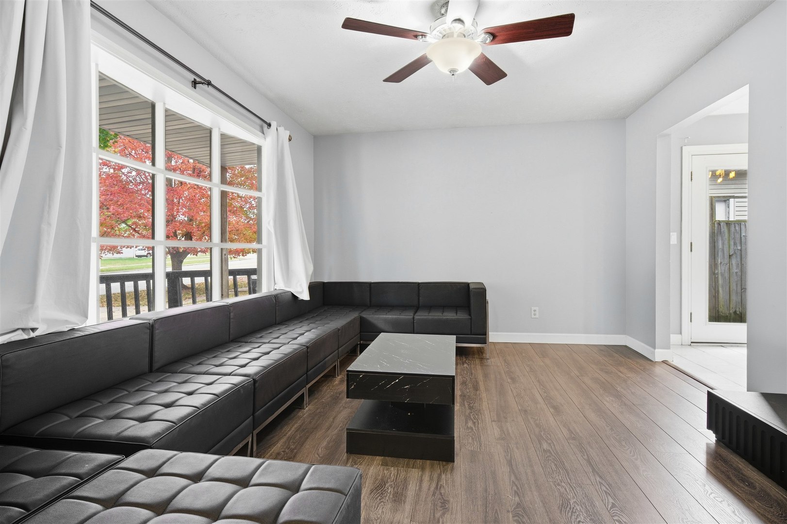 1516 N Hershey Road, Bloomington, IL 61704