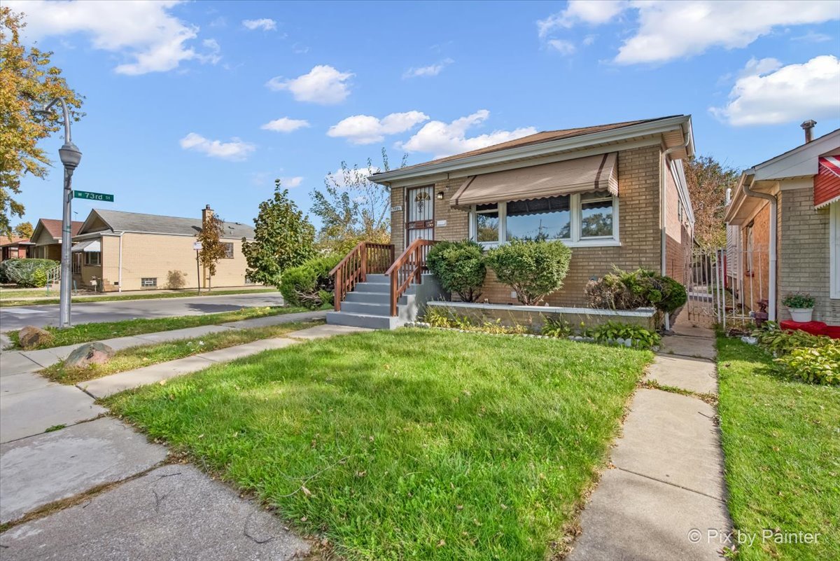 7301 S Seeley Avenue, Chicago, IL 60636