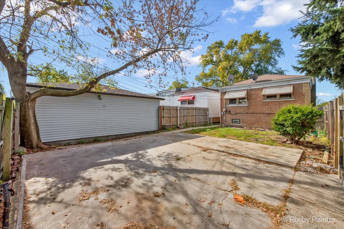 7301 S Seeley Avenue, Chicago, IL 60636