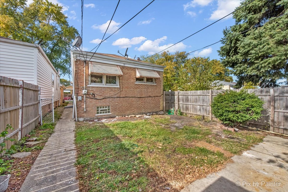 7301 S Seeley Avenue, Chicago, IL 60636