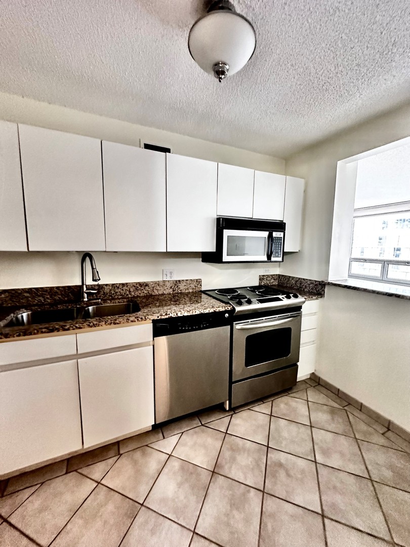 440 N WABASH Avenue #1704, Chicago, IL 60611