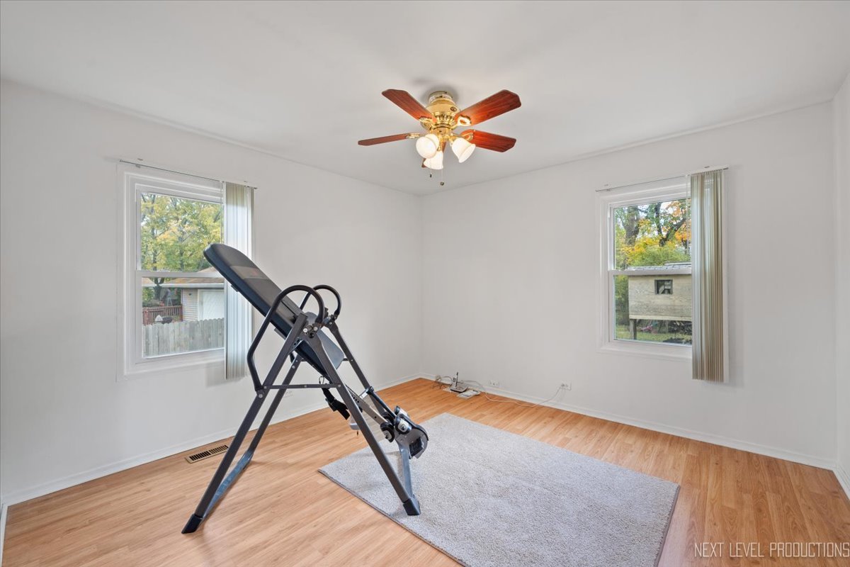 2926 76th Street, Woodridge, IL 60517