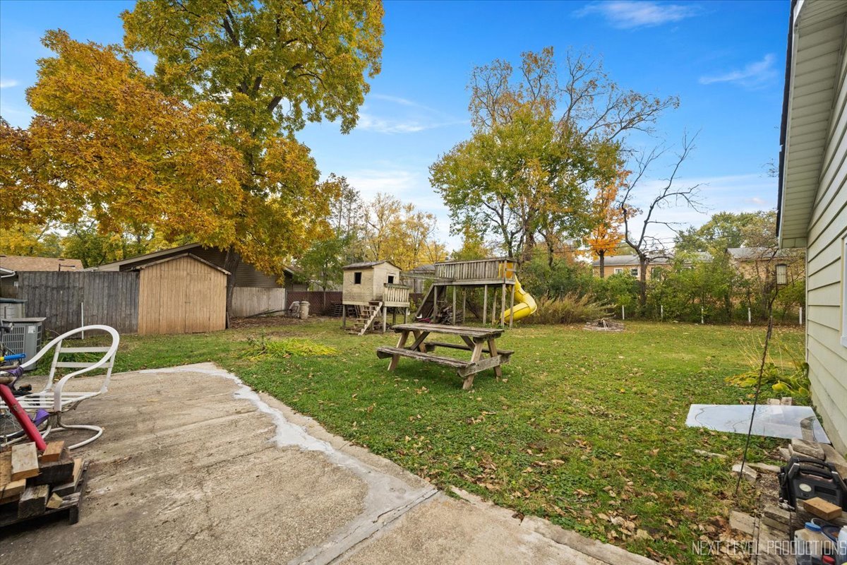 2926 76th Street, Woodridge, IL 60517