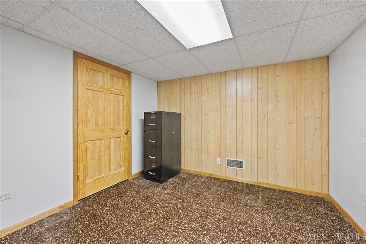 2926 76th Street, Woodridge, IL 60517