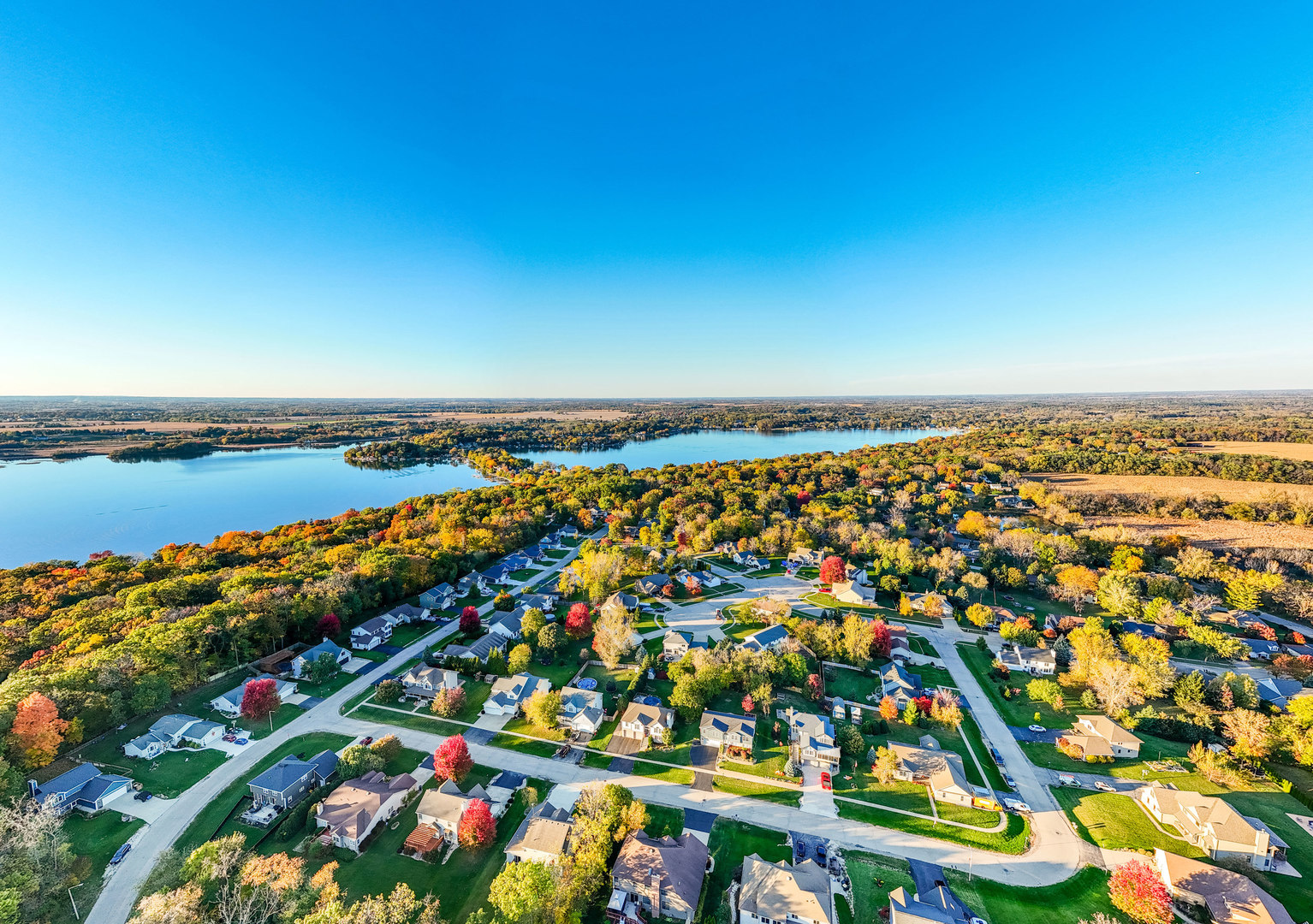 2044 Matthew Avenue, Twin Lakes, WI 53181