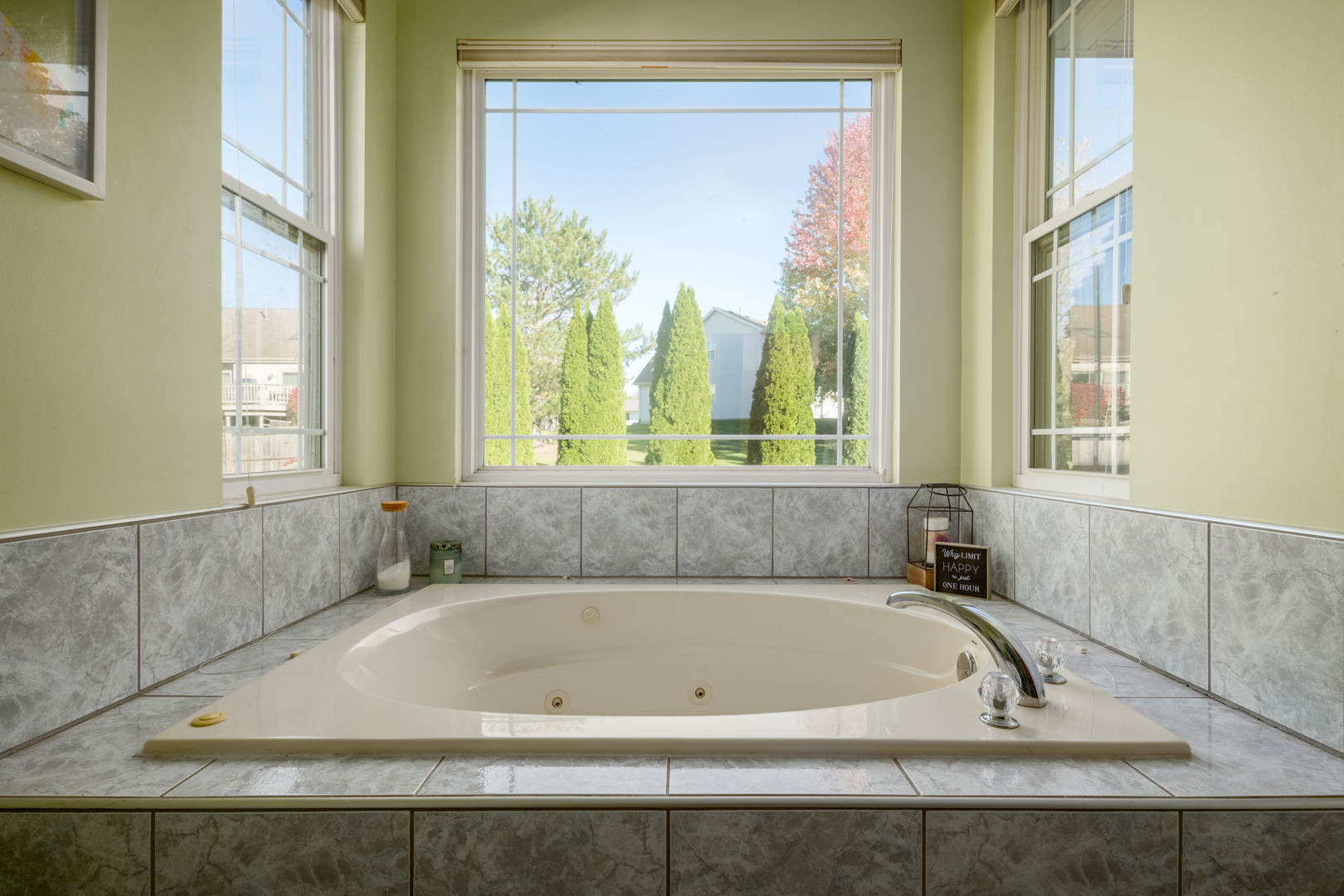 2044 Matthew Avenue, Twin Lakes, WI 53181