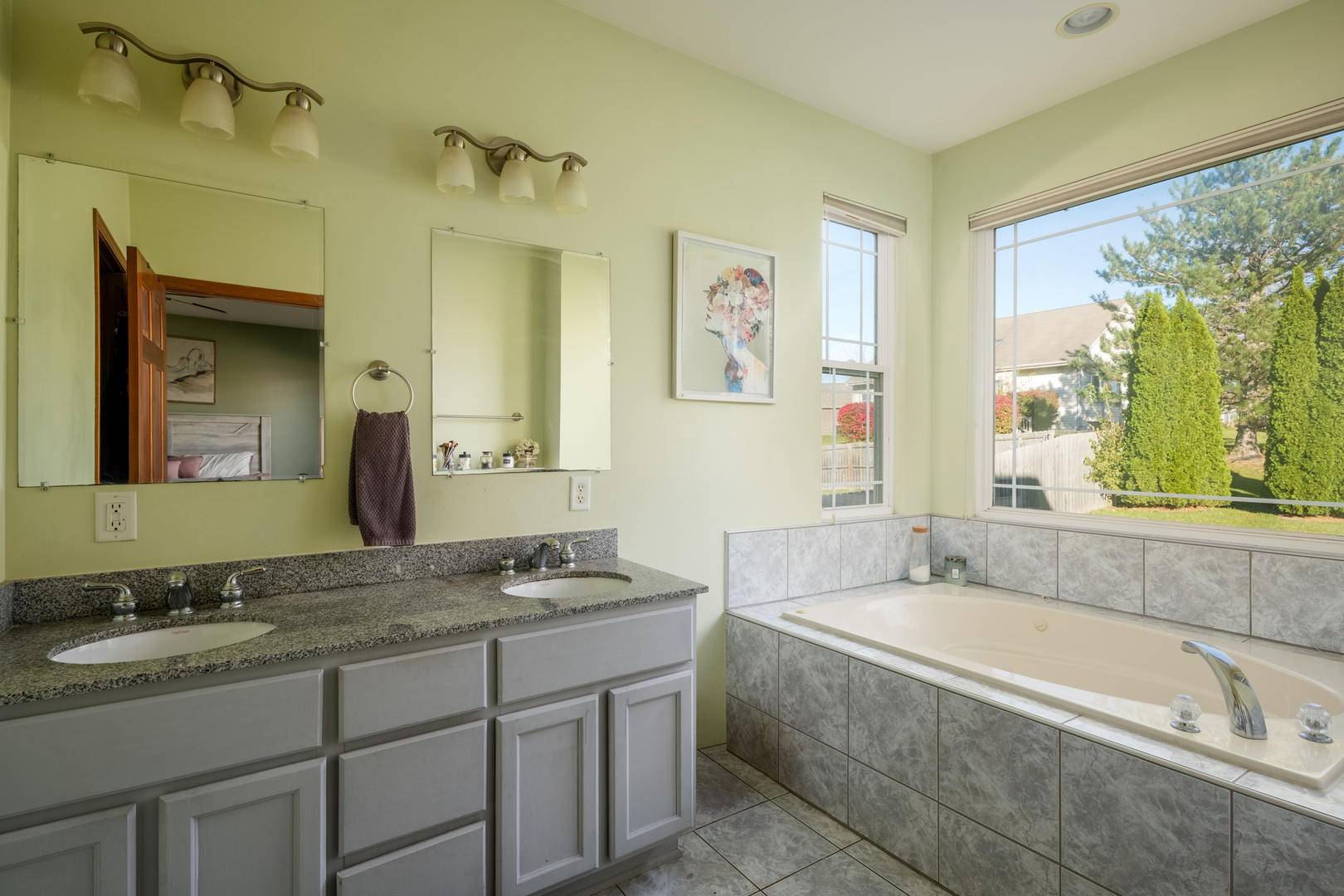 2044 Matthew Avenue, Twin Lakes, WI 53181