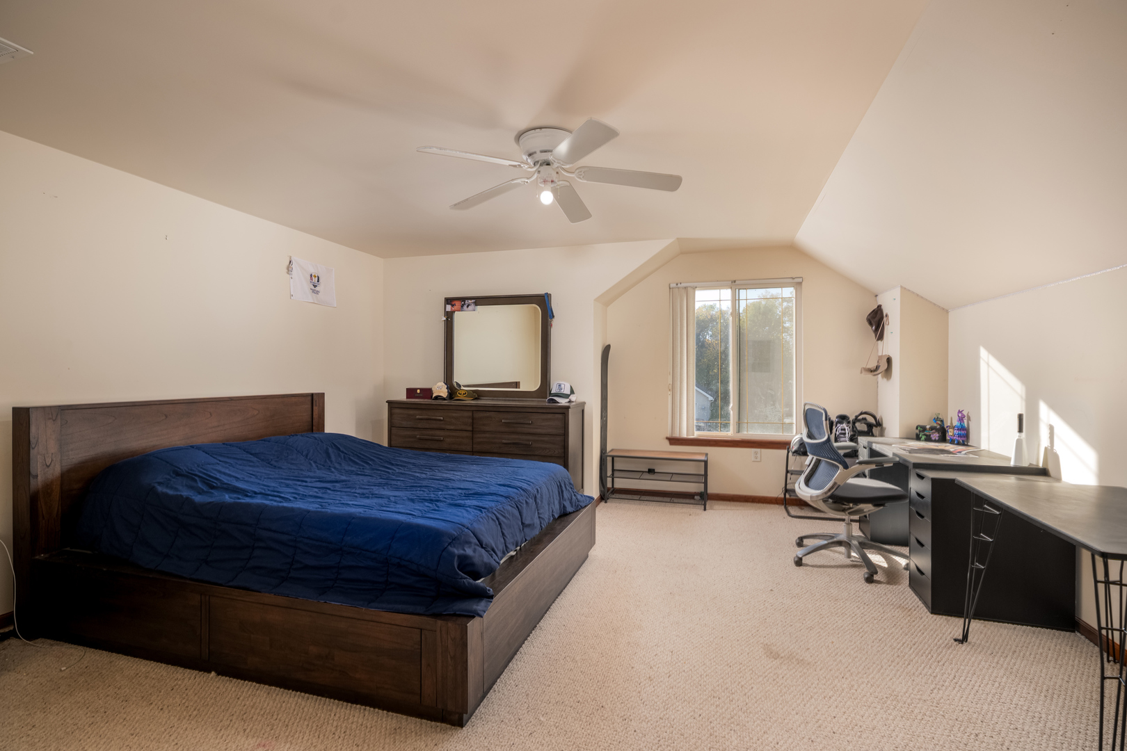 2044 Matthew Avenue, Twin Lakes, WI 53181