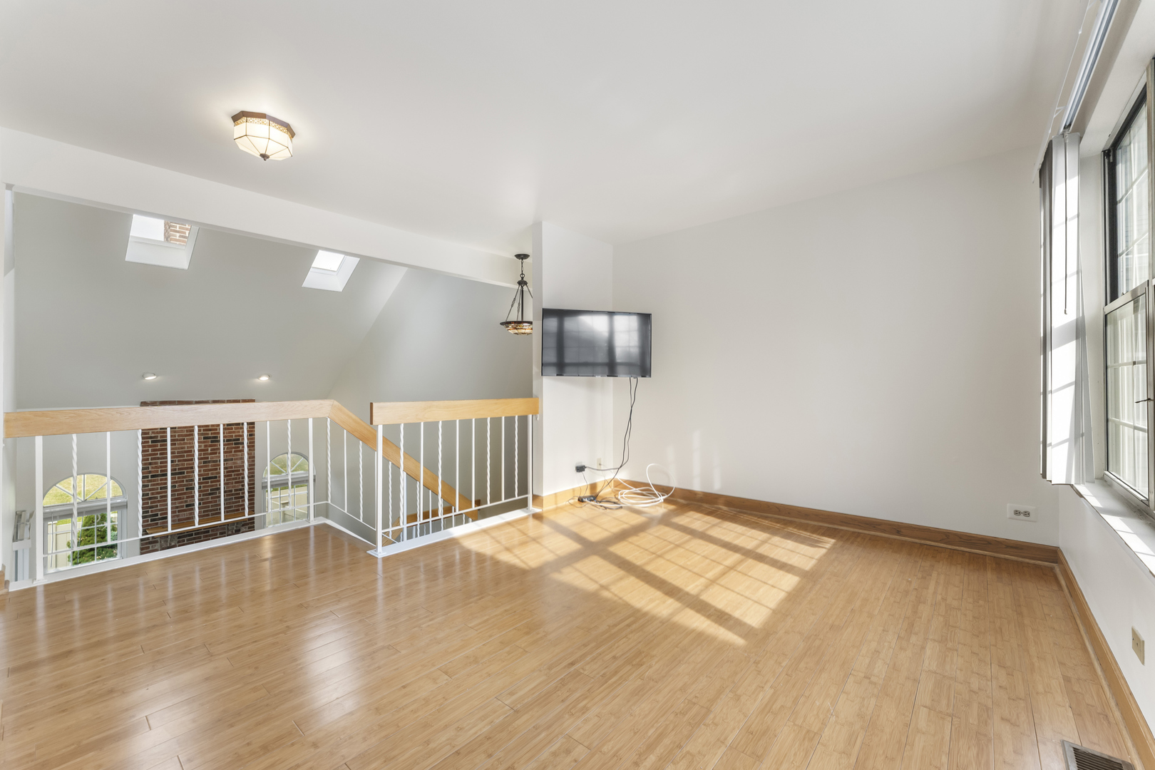 60 Whitman Court, Schaumburg, IL 60173