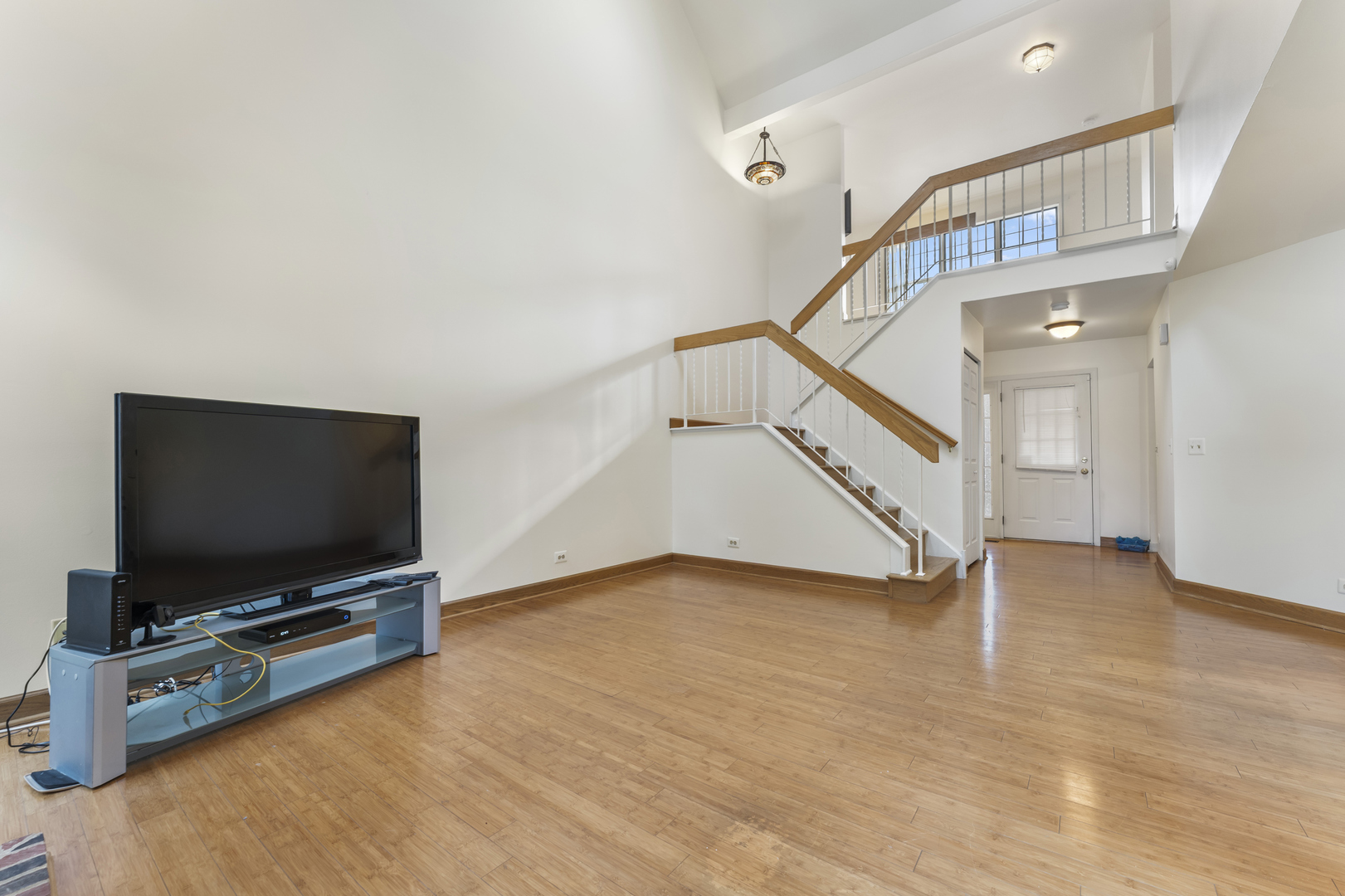 60 Whitman Court, Schaumburg, IL 60173